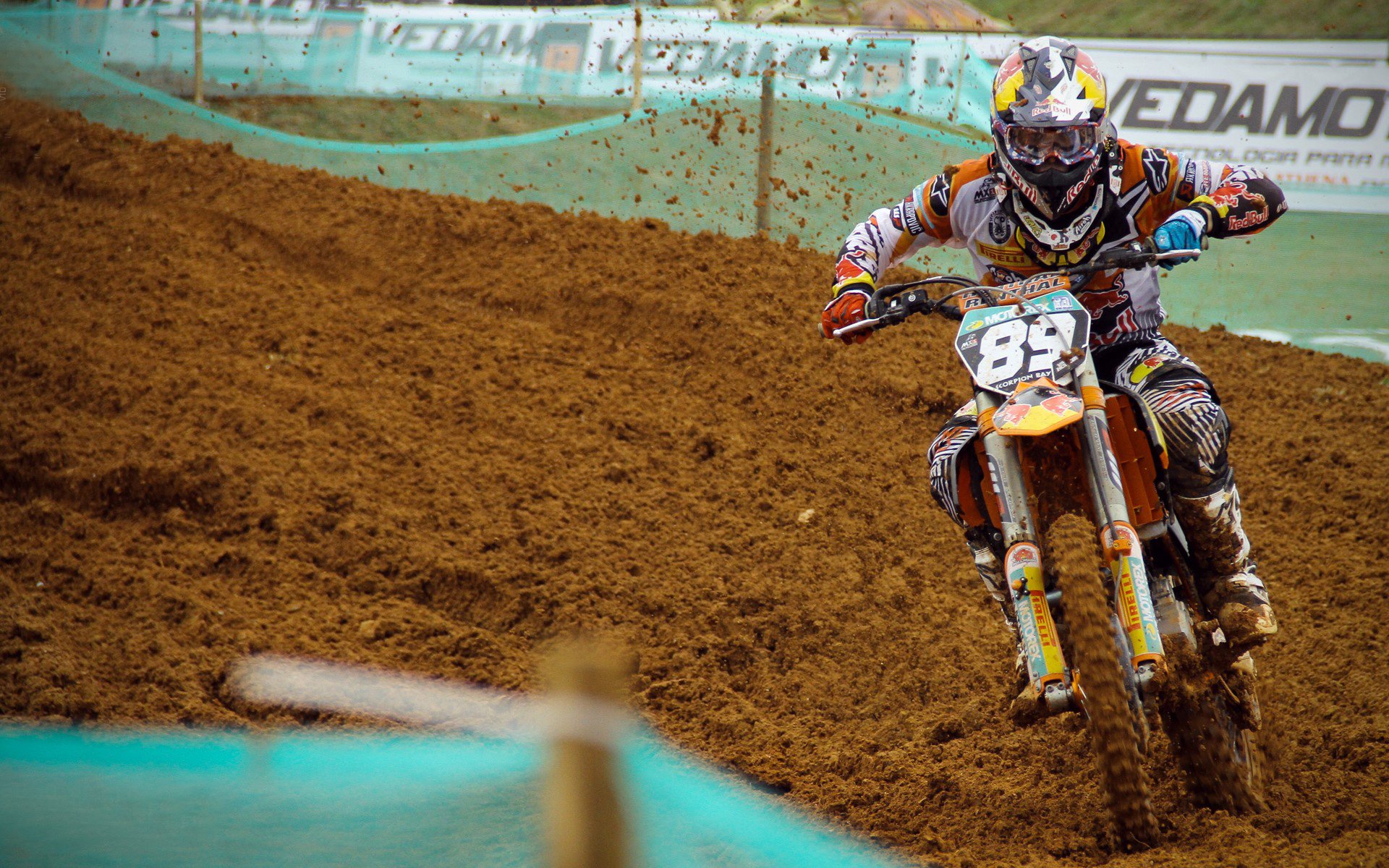 当神话终结于现实,福登的意甲焦点战接管与洪都拉斯对希腊的启示