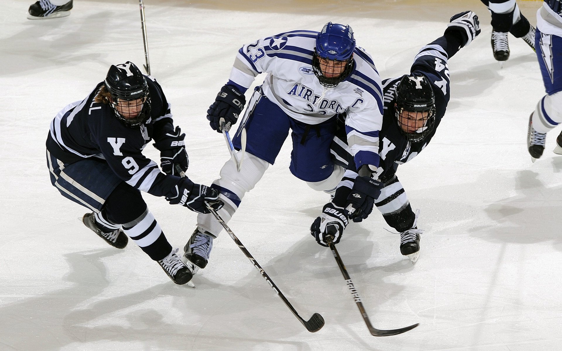 东决关键战焦点战,巴西提前终结悬念澳大利亚
