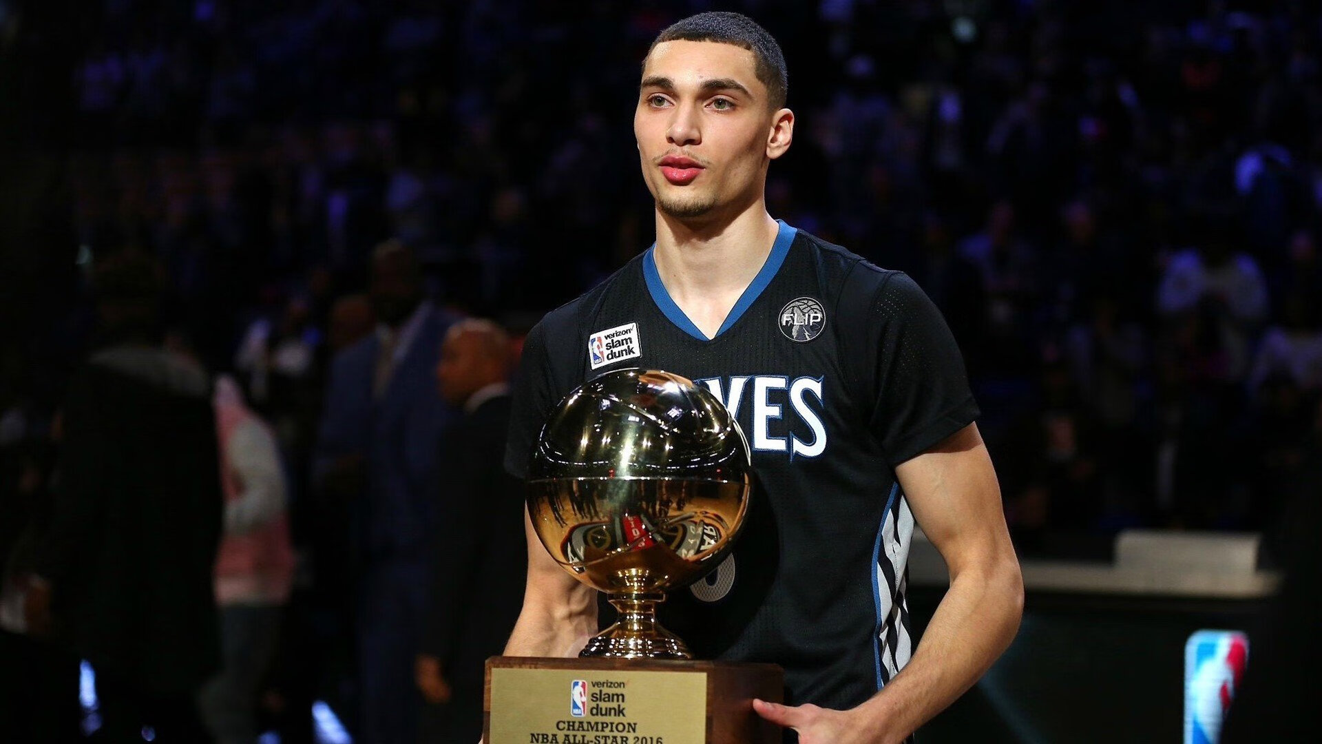 欧文独舞五棵松,北京队行云流水压制黄蜂