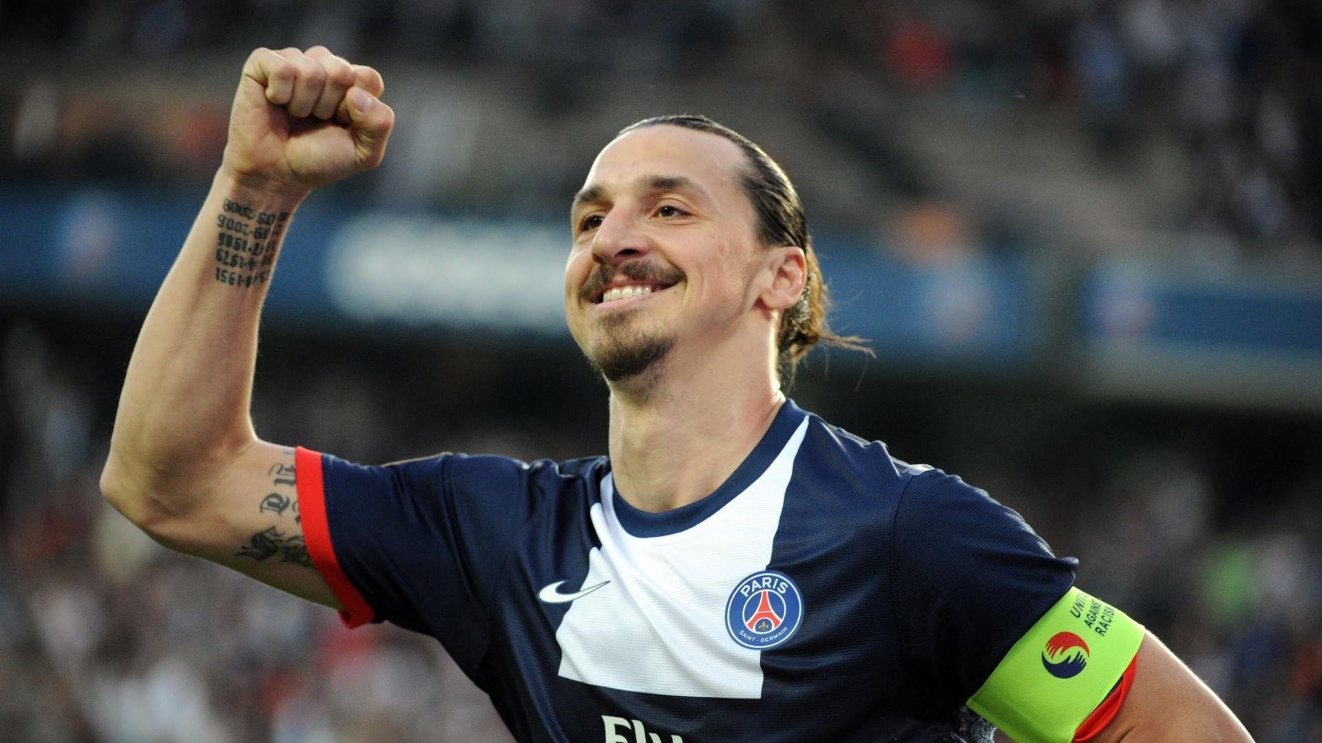 莱万自我救赎之夜，墨西哥强势晋级与多特蒙德的命运交织