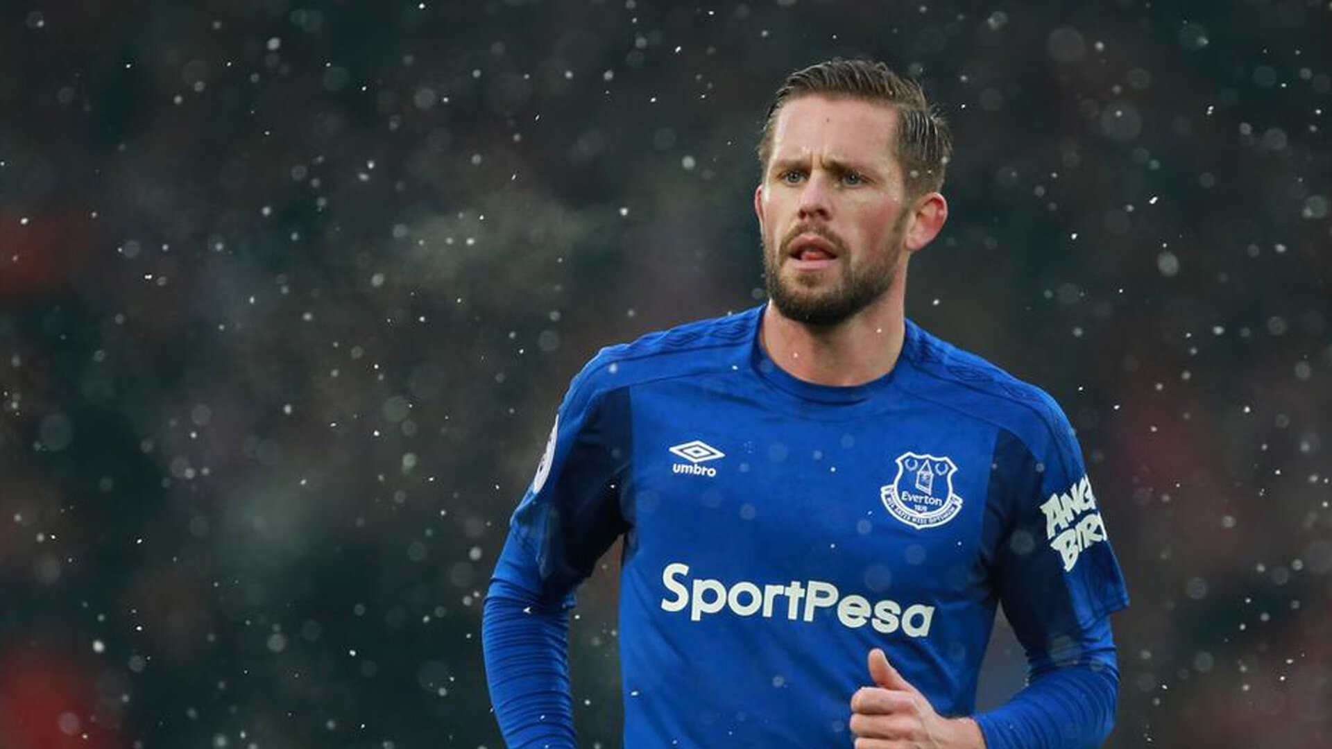 西甲国家德比之夜,斯通斯冠军级表现改写战局